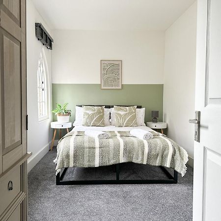 Stylish & Spacious City Centre 3-Bedroom Townhouse - Sleeps 6 Canterbury Dış mekan fotoğraf